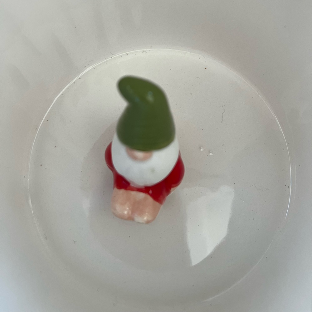 Mushroom Design Ceramic Mug with Hidden Gnome NWOT - Picture 7 of 8